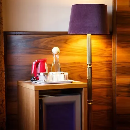 Hotell Hotel Salzburg